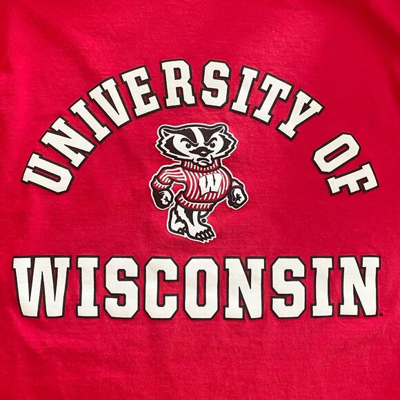 Champion Men's Large University of Wisconsin Badgers Long Sleeve Red T-shirt - Picture 1 of 9